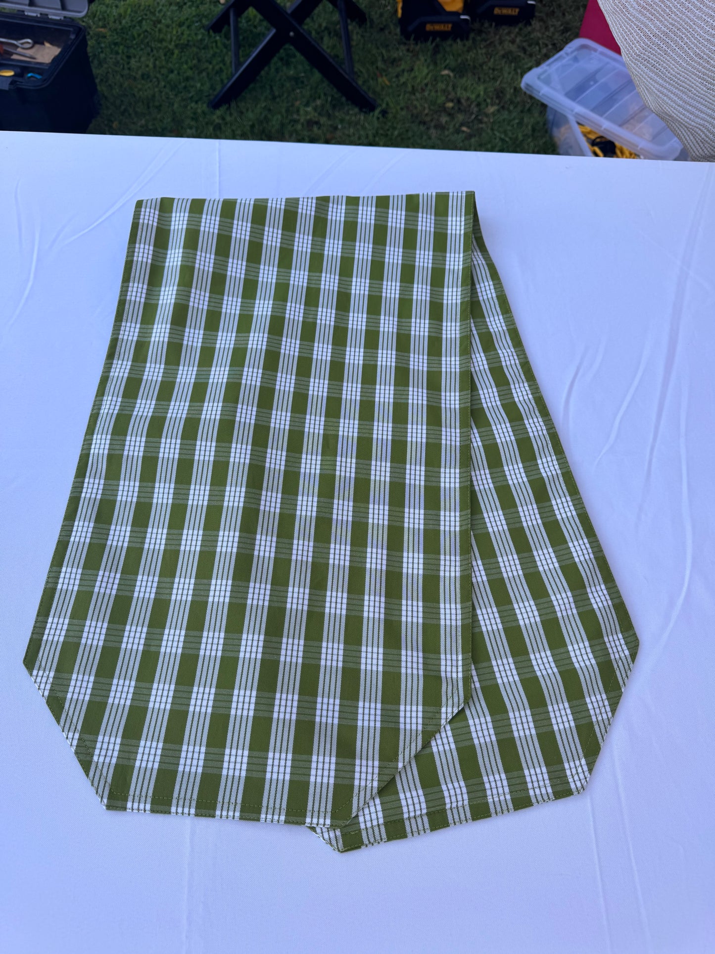 Green Palaka Table Runners