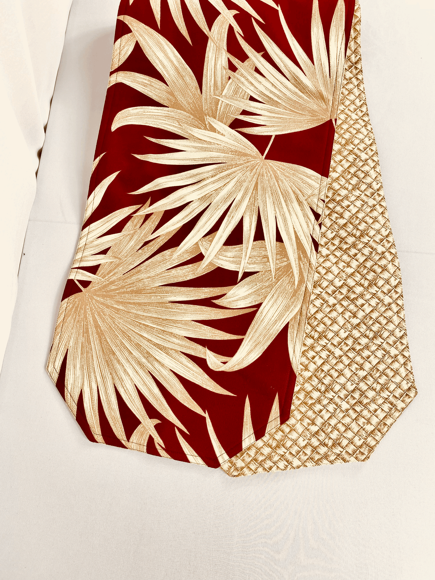 Red Fandom Hawaiian Barkcloth Table Runner