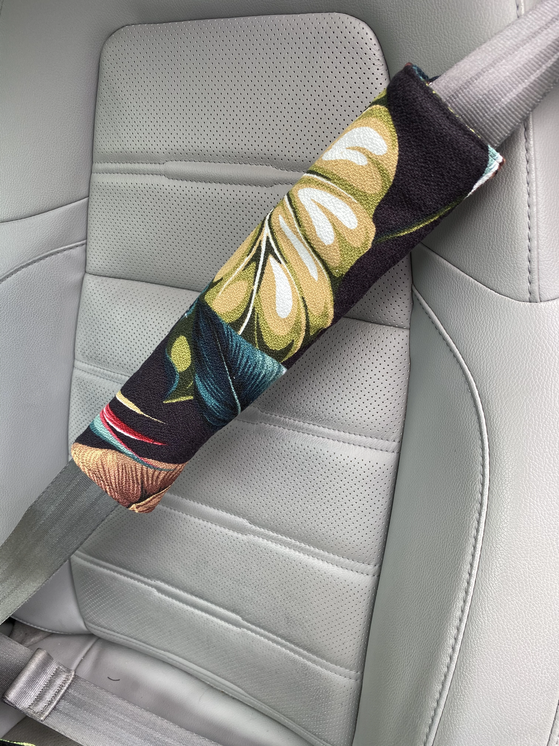 Seatbelt Covers Its So Maui Hawaiian Fabric